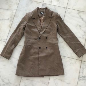 Long double breasted blazer